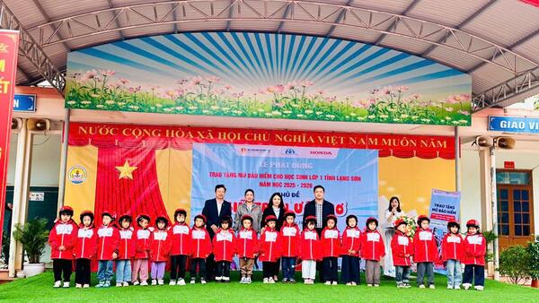 LỄ PHÁT ĐỘNG CHƯƠNG TRÌNH TRAO TẶNG MŨ BẢO HIỂM CHO HỌC SINH LỚP 1 TỈNH LẠNG SƠN NĂM HỌC 2025 – 2026