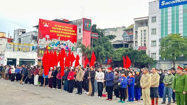 PHƯỜNG TAM THANH PHÁT ĐỘNG RA QUÂN LẬP LẠI TRẬT TỰ ĐÔ THỊ, VỆ SINH MÔI TRƯỜNG