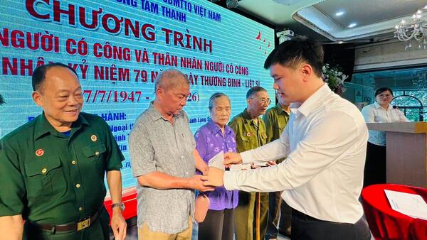 PHƯỜNG TAM THANH TỔ CHỨC CHƯƠNG TRÌNH TẶNG QUÀ NGƯỜI CÓ CÔNG VÀ THÂN NHÂN NGƯỜI CÓ CÔNG VỚI CÁCH MẠNG NHÂN KỶ NIỆM 79 NĂM NGÀY THƯƠNG BINH LIỆT SỸ (27/7/1947 – 27/7/2025)